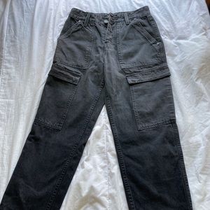 Relaxed cropped cargo pants